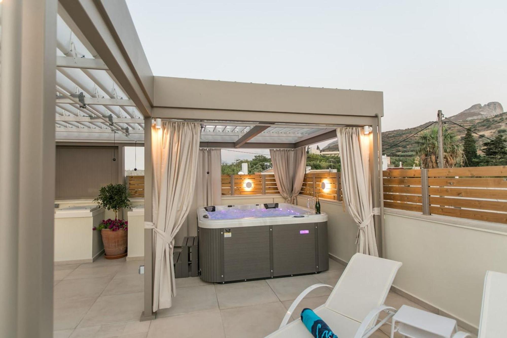 Ekaterini Luxury House Villa Lefkogeia ภายนอก รูปภาพ